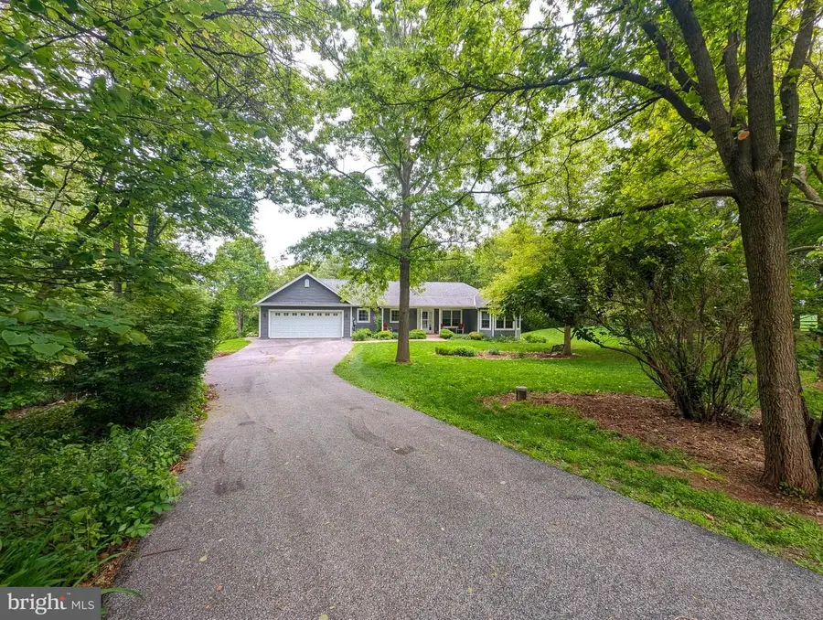 85 Southview Dr, Biglerville, PA 17307 - #3