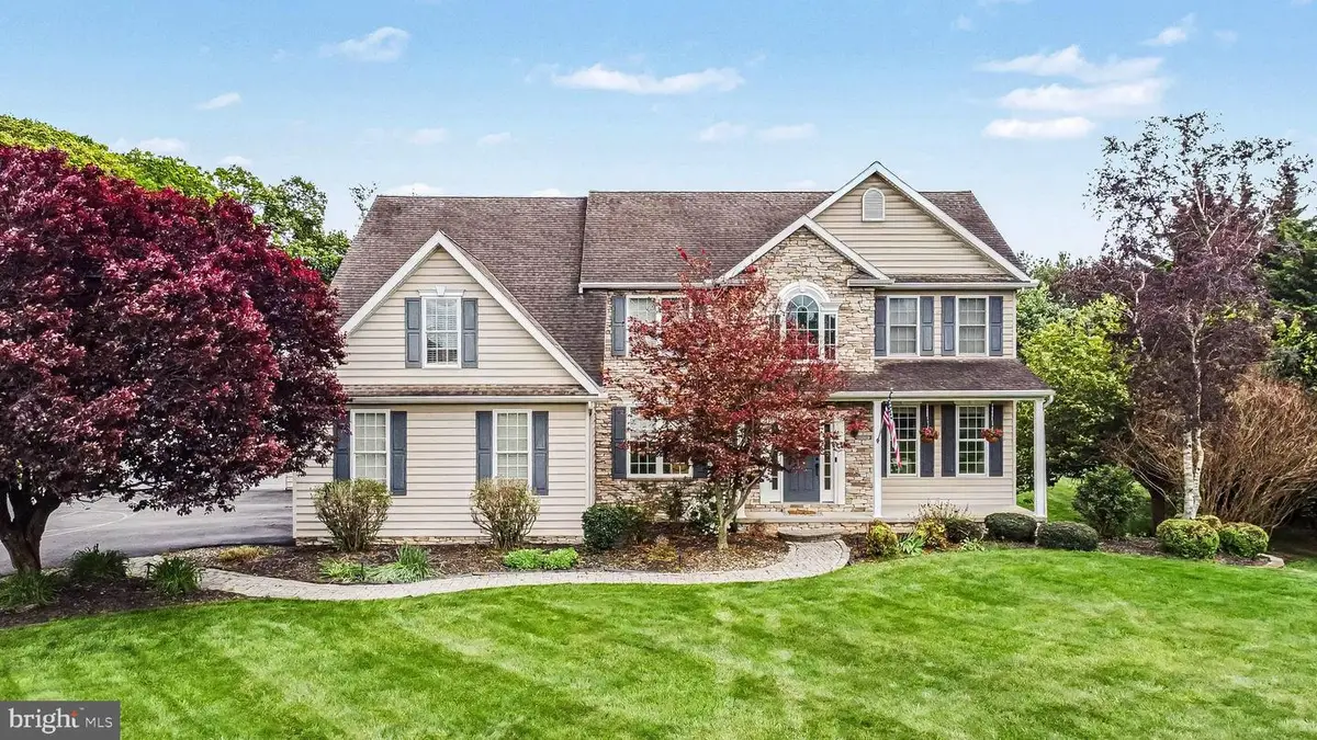 57 E Summit Dr, Littlestown, PA 17340 - #1