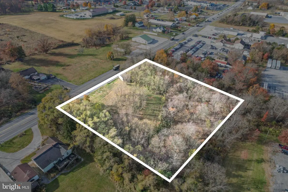 1820 York Rd, New Oxford, PA 17350 - #1