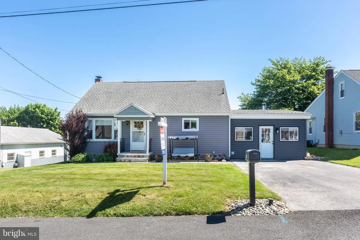 22 Pleasant View Dr, Hanover, PA 17331 - #1