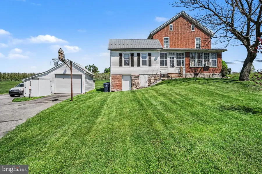 420 Carlisle Rd, Biglerville, PA 17307 - #2