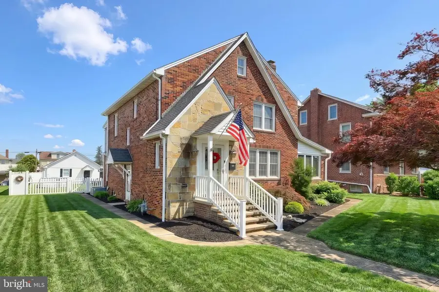 419 South, McSherrystown, PA 17344 - #2