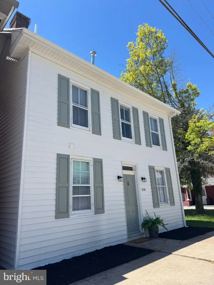 538-540 W King St, East Berlin, PA 17316 - #1
