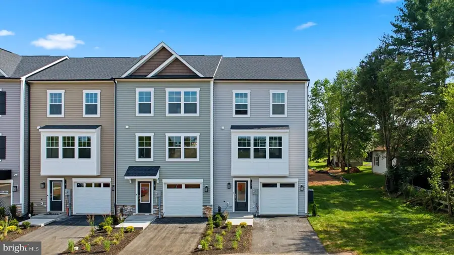 10 Magnolia Ct, Gettysburg, PA 17325 - #2