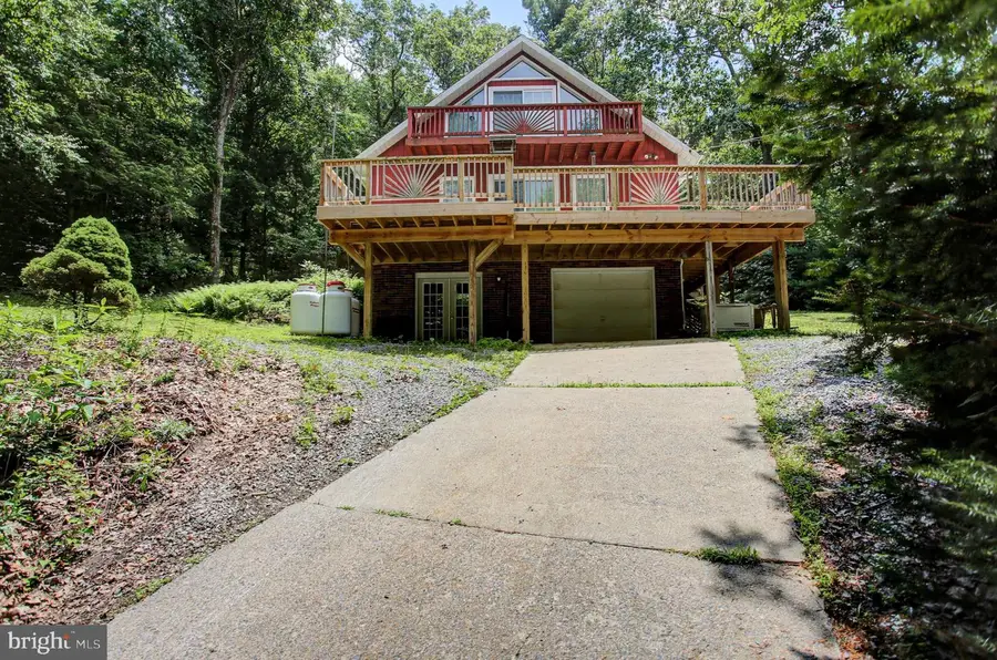101 Hill Crest Rd, Fayetteville, PA 17222 - #2