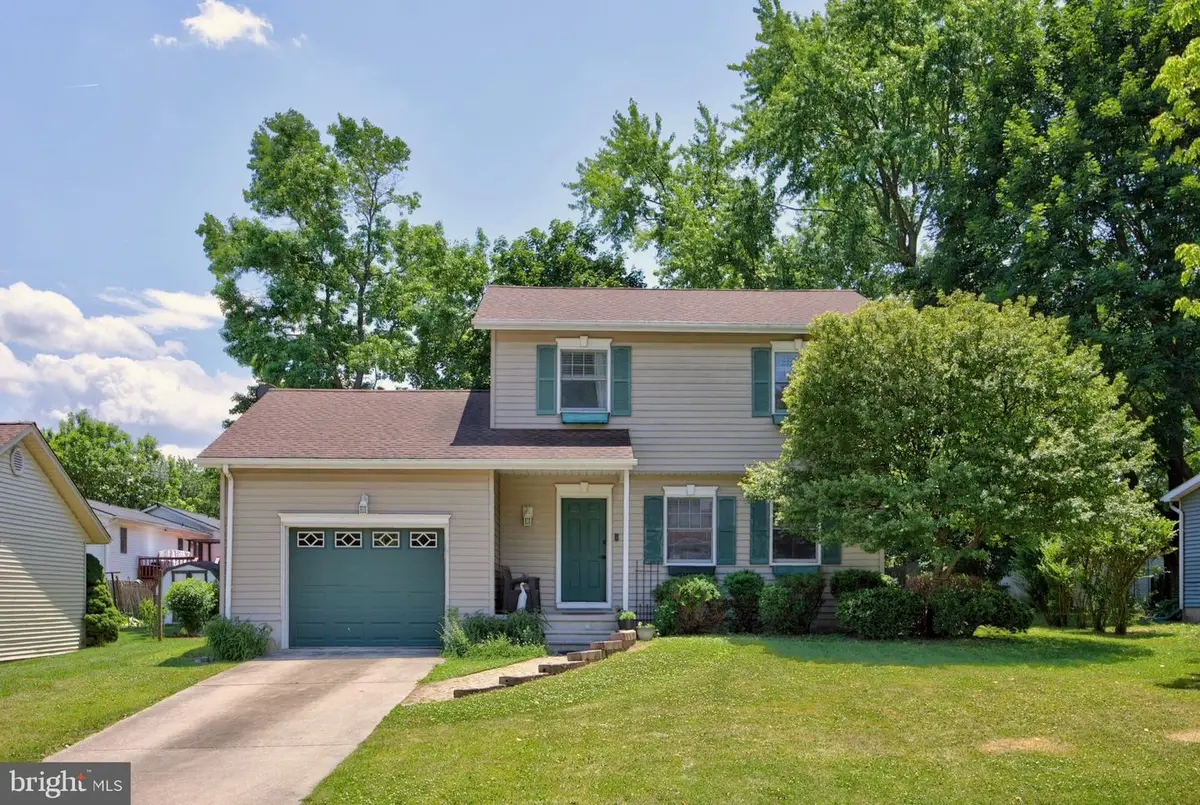49 E Lakeview Dr, Littlestown, PA 17340 - #1