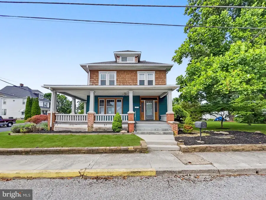 263 M St, Littlestown, PA 17340 - #2
