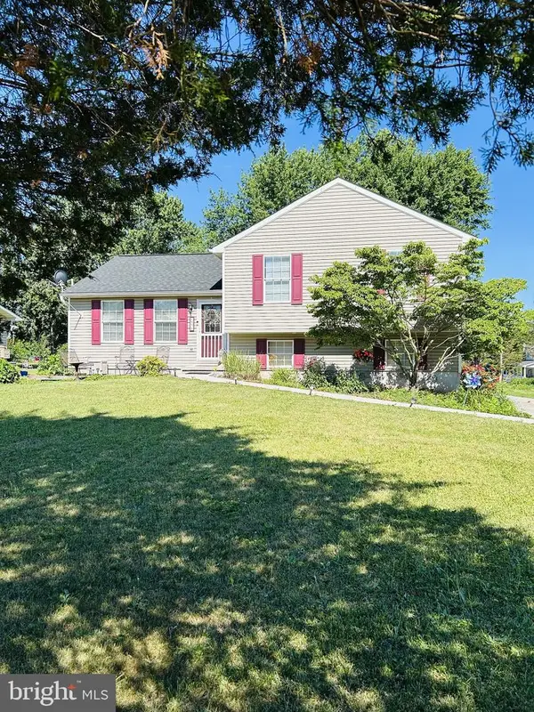 571 Hooker Dr, GETTYSBURG, PA 17325