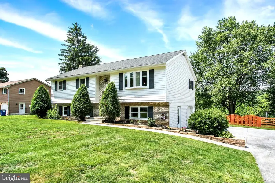 1067 Pine Grove Rd, Hanover, PA 17331 - #2