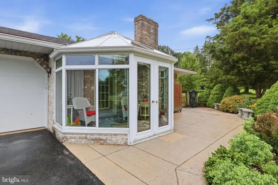 22 Burnside Dr, East Berlin, PA 17316 - #3