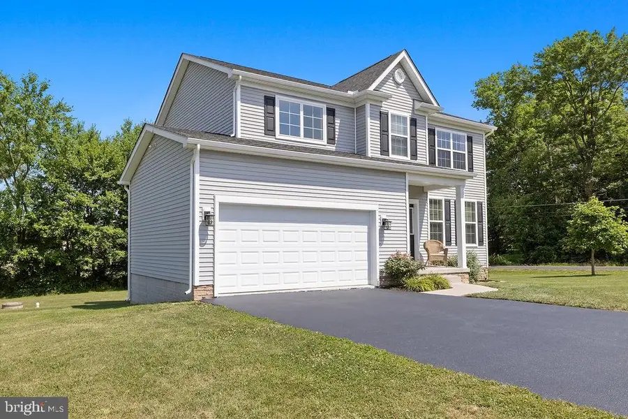15 Logan Cir, Littlestown, PA 17340 - #2