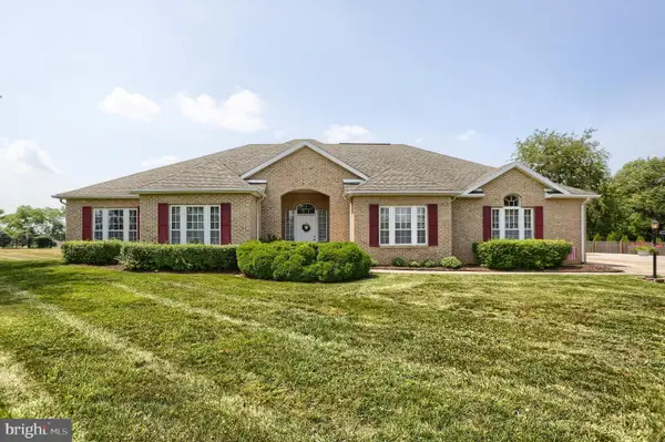 422 Bollinger Rd, LITTLESTOWN, PA 17340