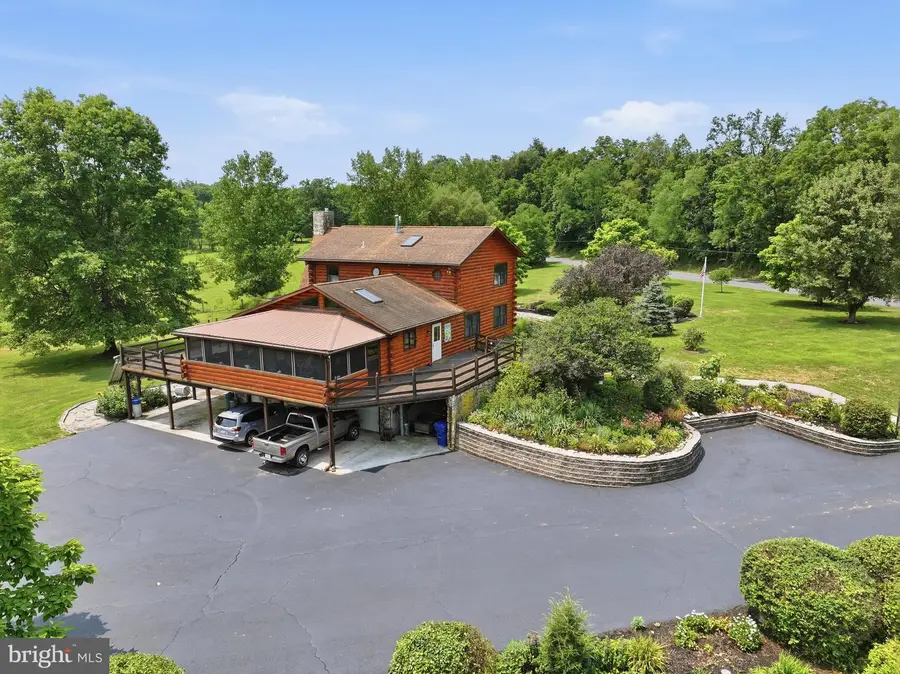 271 Rake Factory Rd, Biglerville, PA 17307 - #3