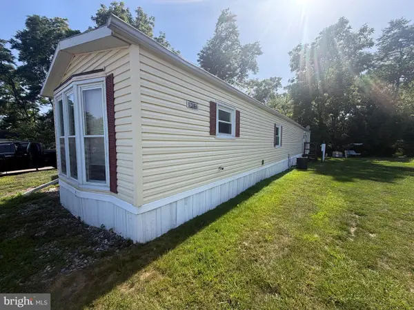 157 Linda Dr, NEW OXFORD, PA 17350