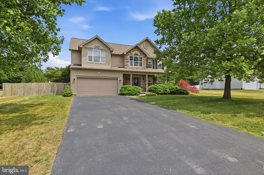 235 N Allwood Dr, Hanover, PA 17331 - #2