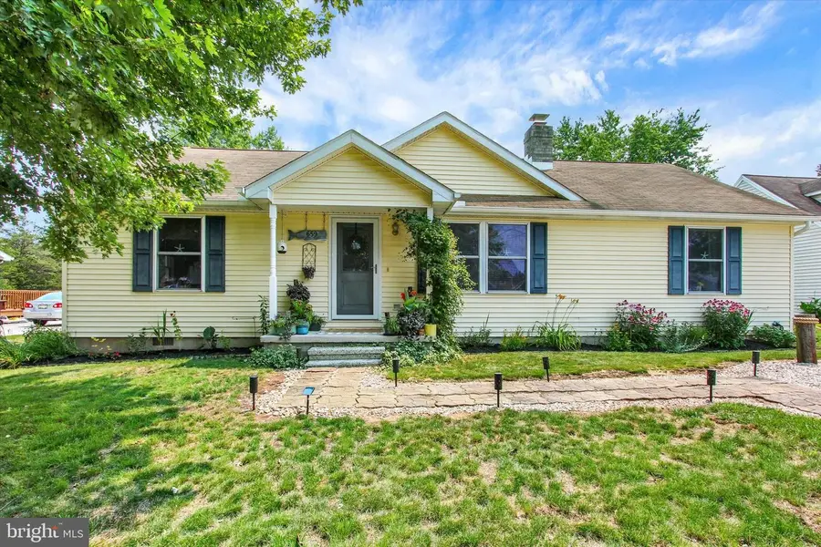 659 Curtis Dr, Gettysburg, PA 17325 - #2