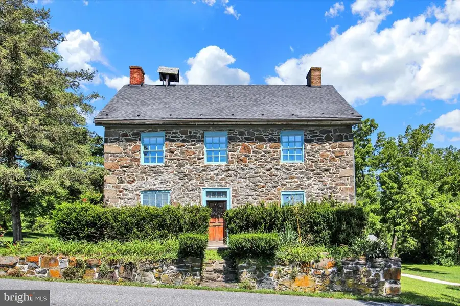 759 Hoffman Rd, Gettysburg, PA 17325 - #2