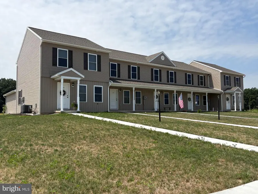 125 Homestead Dr, Gettysburg, PA 17325 - #2