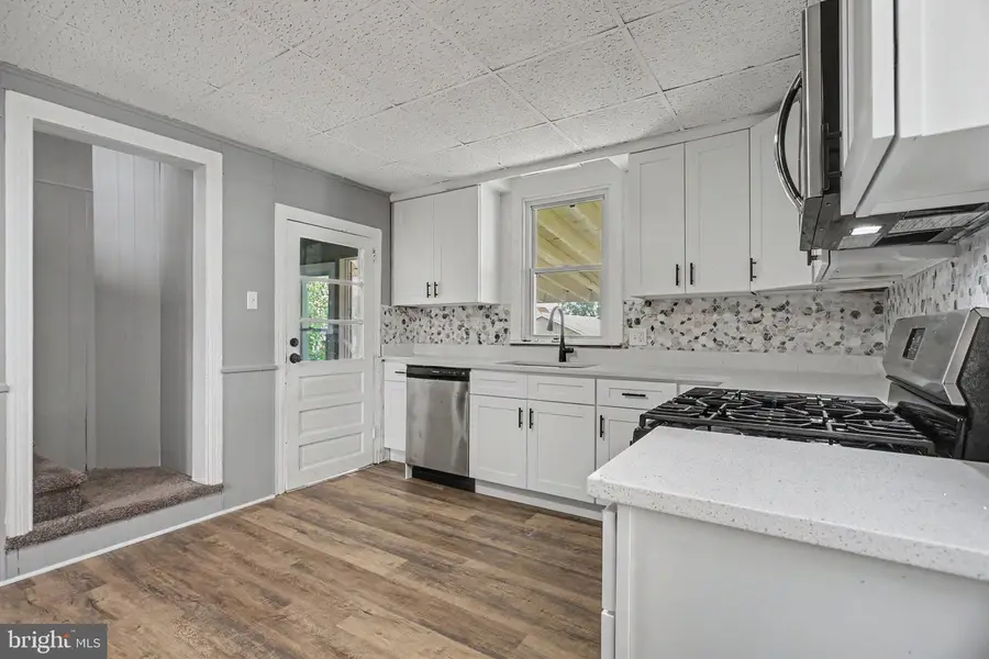 613 Third St, Hanover, PA 17331 - #3