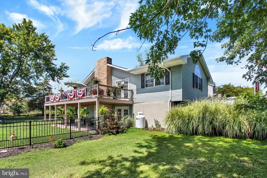 667 Grant Dr, Gettysburg, PA 17325 - #3