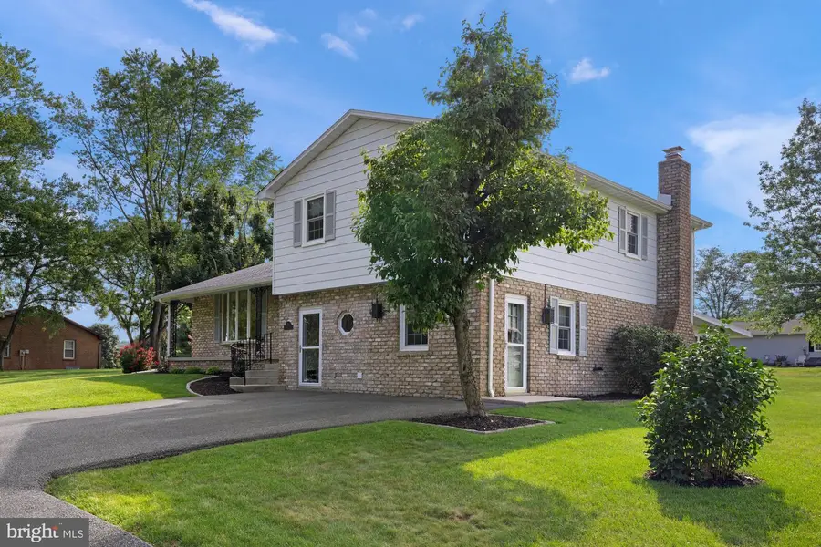165 Redding Ln, Gettysburg, PA 17325 - #3