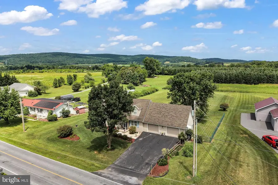 1345 Hilltown Rd, Biglerville, PA 17307 - #2