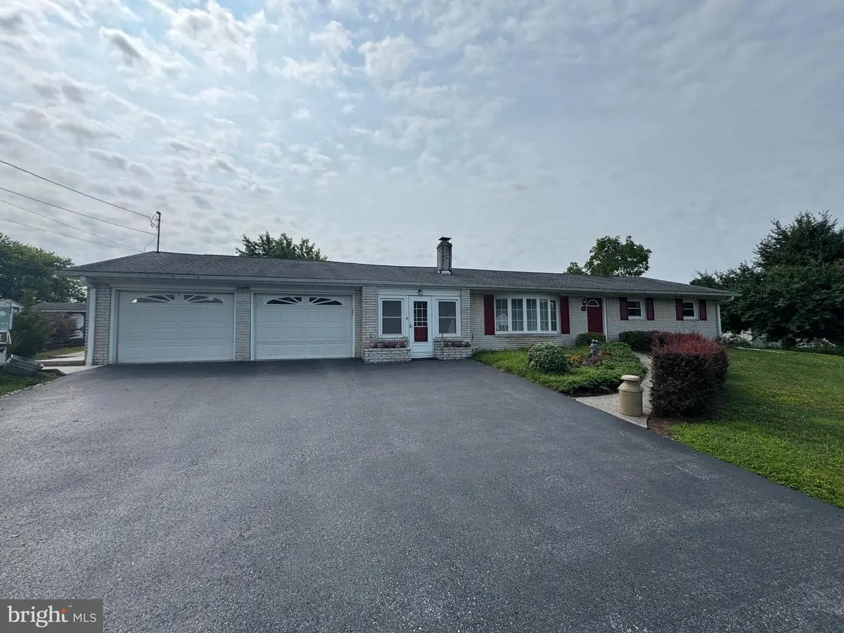 950 Frederick Pike, Littlestown, PA 17340 - #1