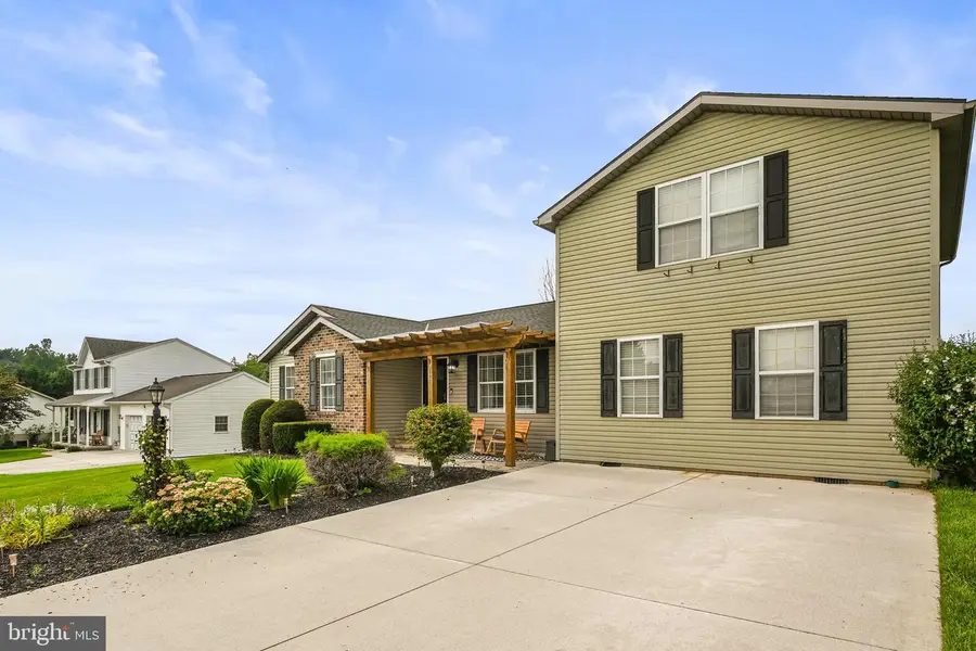 41 Bugler Dr, New Oxford, PA 17350 - #2