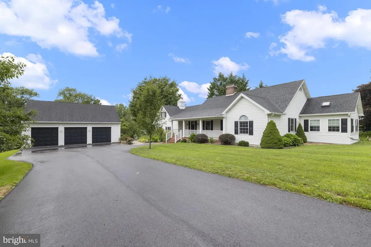 759 Mcclellan Dr, Gettysburg, PA 17325 - #1