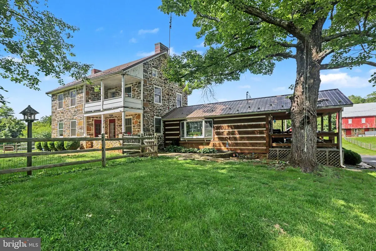285 Cold Springs Rd, Gettysburg, PA 17325 - #1