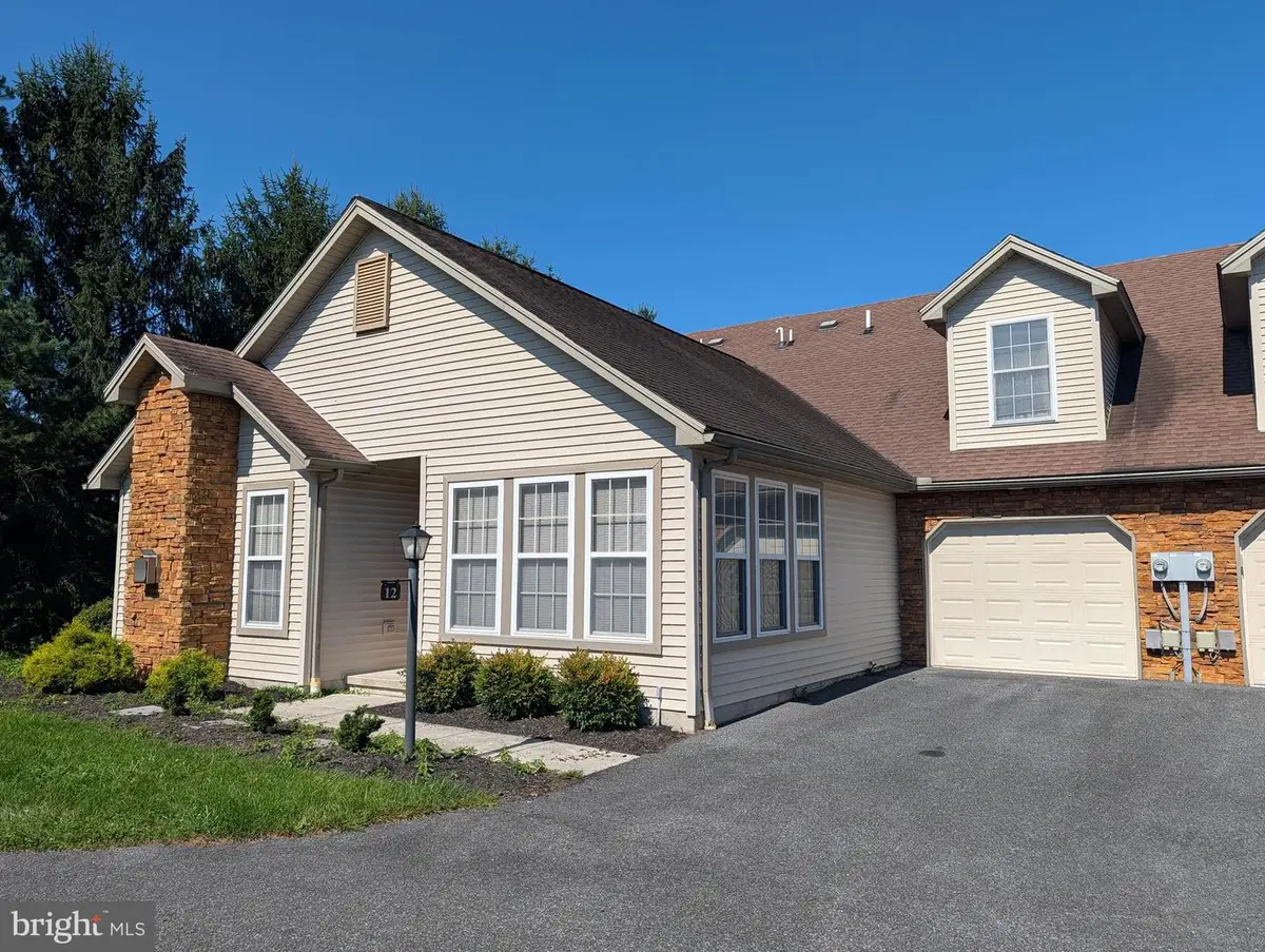 12 Hillview Ct, Fairfield, PA 17320 - #1