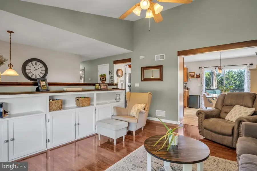 91 Lake Meade Dr, East Berlin, PA 17316 - #3