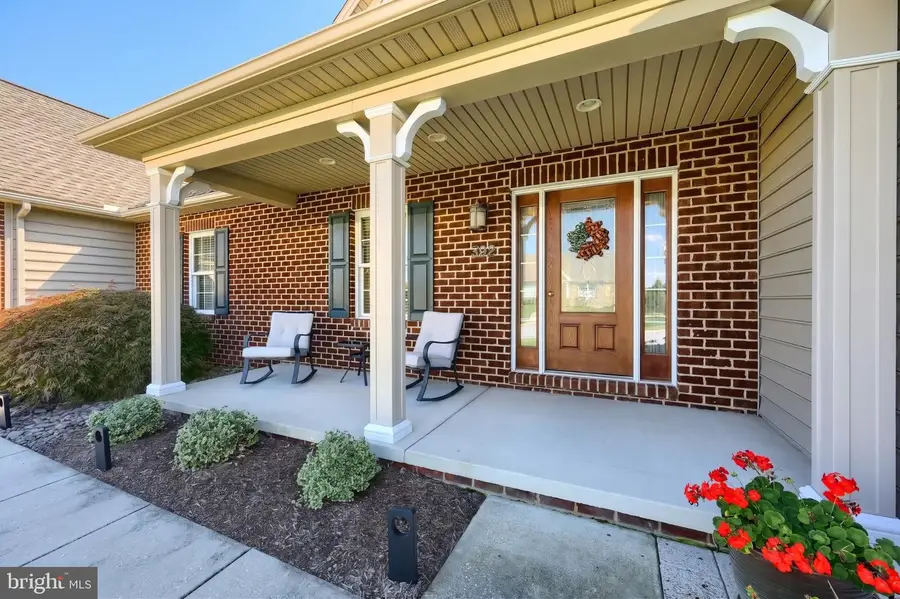 392 Onyx Rd, New Oxford, PA 17350 - #2