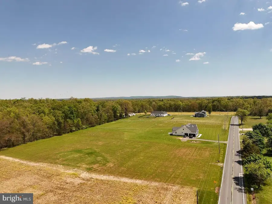 3227 Oxford Rd, New Oxford, PA 17350 - #3