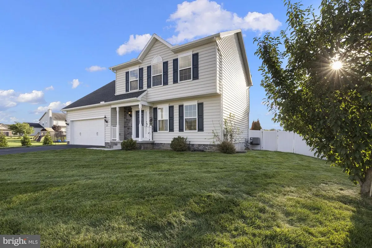 320 Friendly Dr, Hanover, PA 17331 - #1