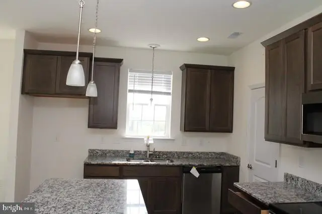 8 Osprey Ct, Gettysburg, PA 17325 - #3