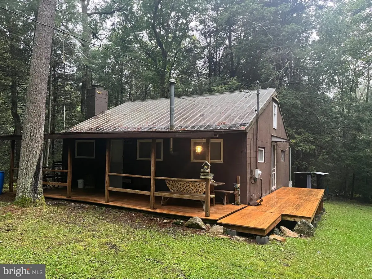 2082 Pine Grove Rd, Fayetteville, PA 17222 - #1