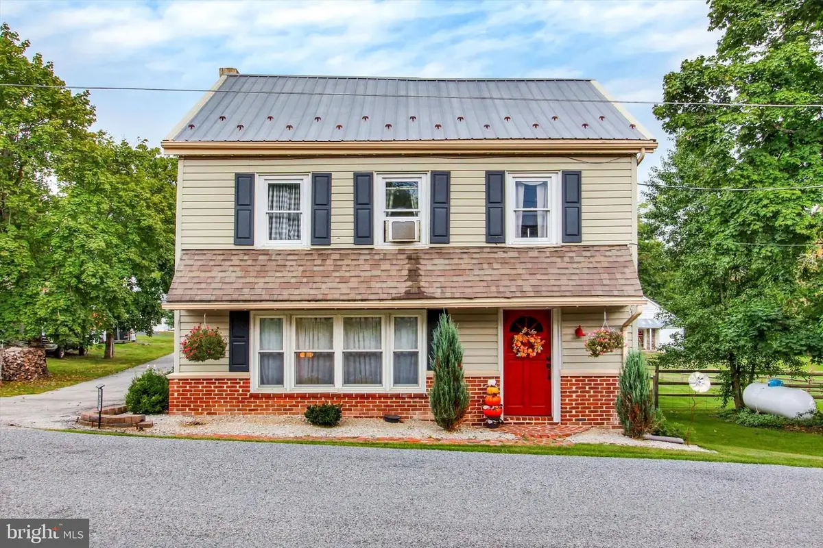 1967 Oxford Rd, New Oxford, PA 17350 - #1