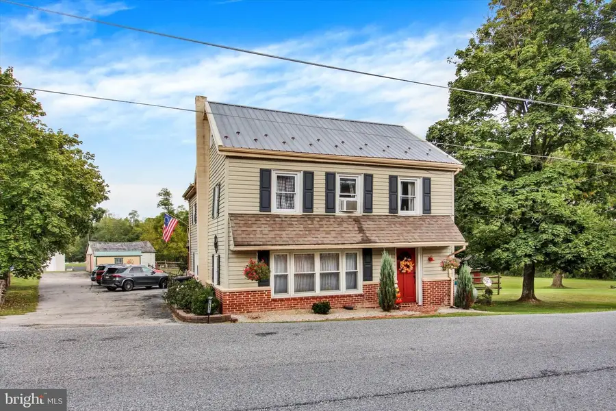 1967 Oxford Rd, New Oxford, PA 17350 - #3
