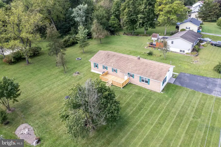 12 Longstreet Dr, East Berlin, PA 17316 - #2