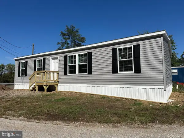 1365 Red Hill Rd #18, NEW OXFORD, PA 17350
