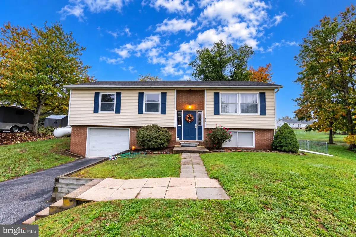 642 Hooker Dr, Gettysburg, PA 17325 - #1