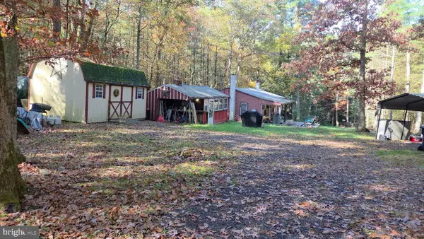 2166 Pine Grove Rd, FAYETTEVILLE, PA 17222