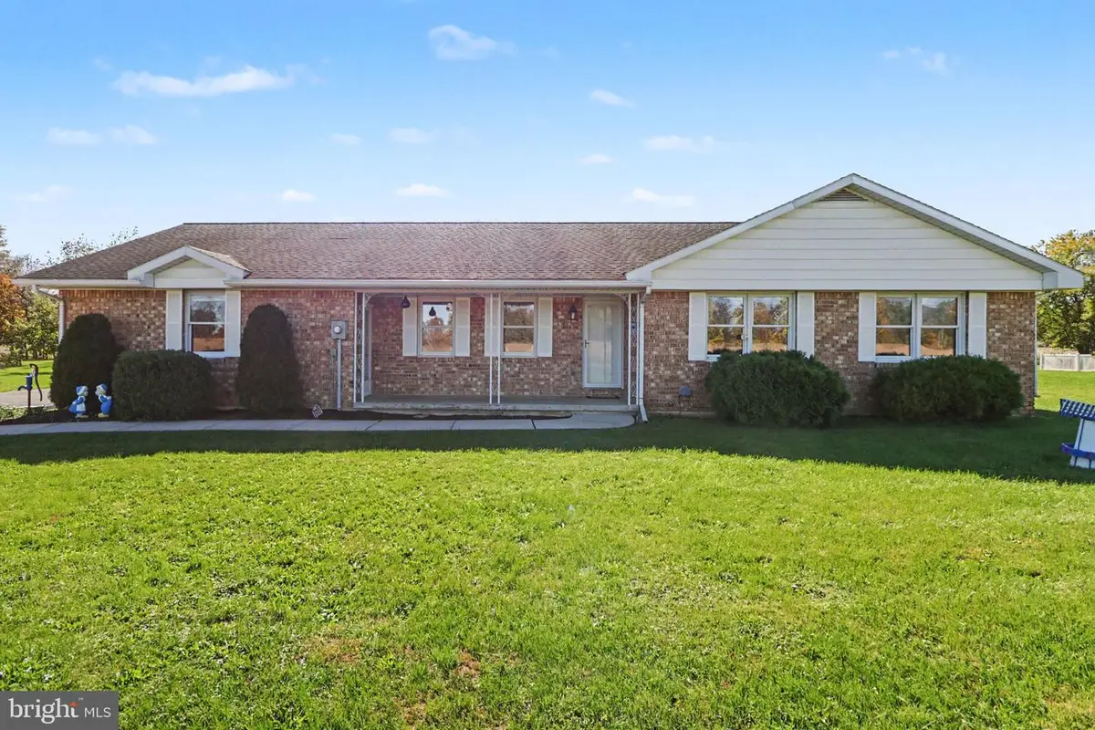 60 N Miller St, Fairfield, PA 17320 - #1