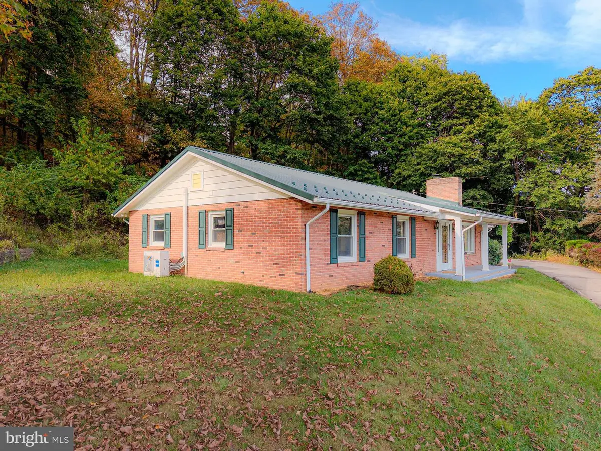 680 Barclay Dr, Bedford, PA 15522 - Image #1