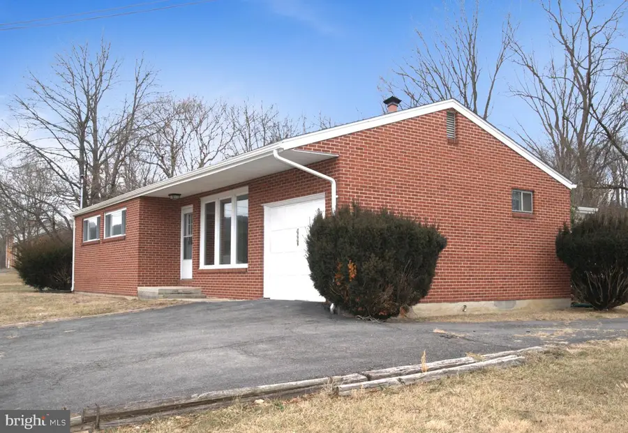 2226 Hyndman Rd, Hyndman, PA 15545 - #2