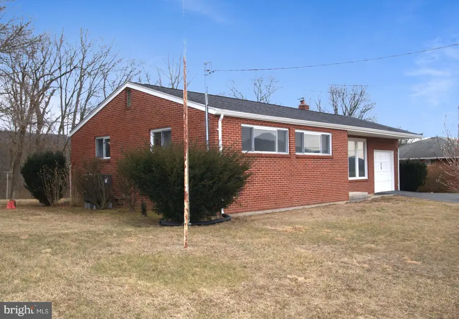 2226 Hyndman Rd, Hyndman, PA 15545 - #3