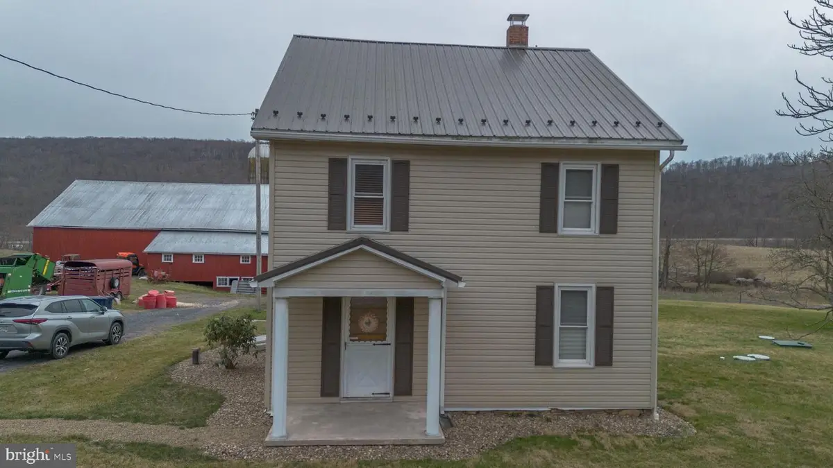1927 Cumberland Rd., Bedford, PA 15522 - #1