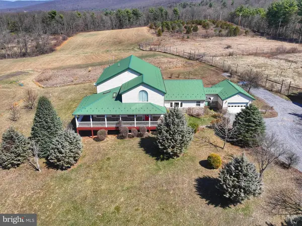 318 Tannery Road, BREEZEWOOD, PA 15533