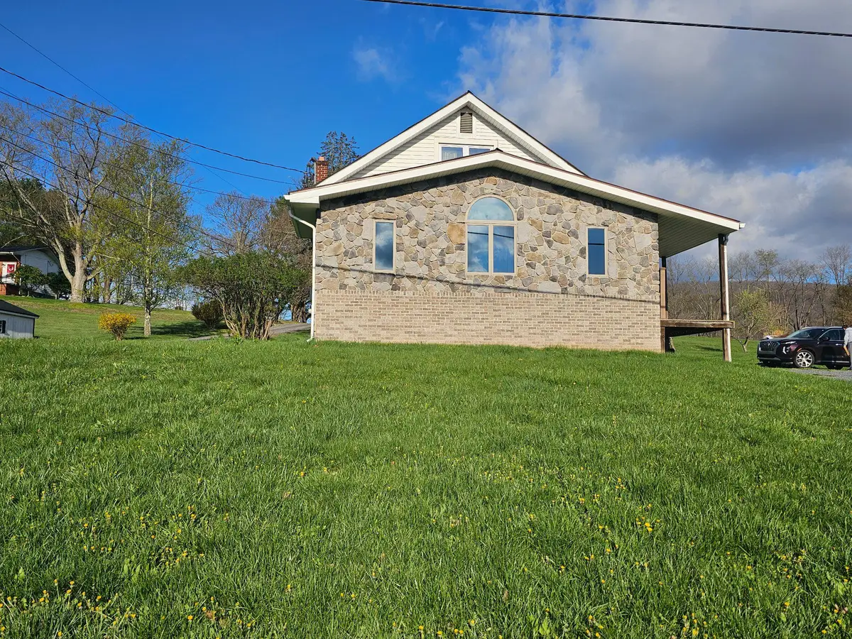 1967 Hyndman Rd, Hyndman, PA 15545 - #1